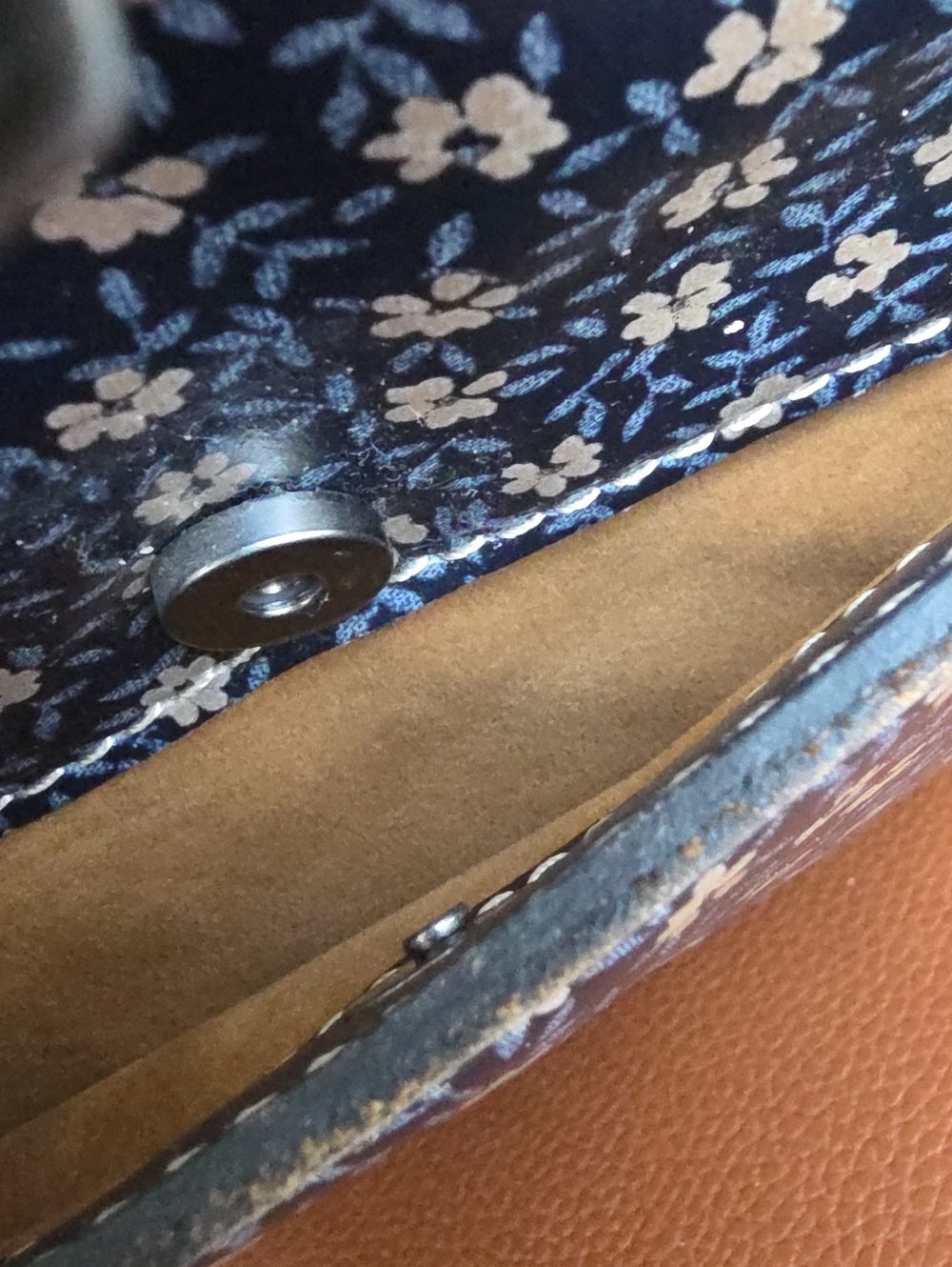 PATRICIA NASH Venezia Daisy Navy Blue Leather Crossbody Bag - Picture 9 of 13